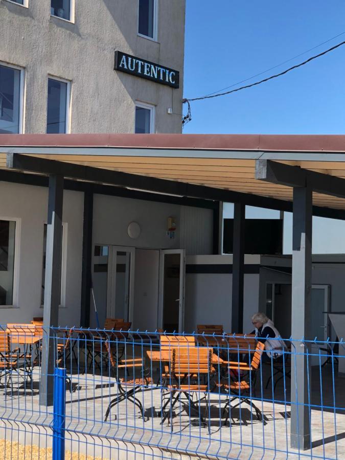 Autentic Boutikue 科斯蒂内什蒂 外观 照片